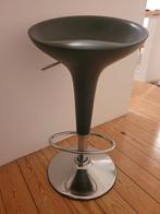 Tabouret design en très bon état gris anthracite - bombo, Huis en Inrichting, Barkrukken, Ophalen, Zo goed als nieuw, In hoogte verstelbaar