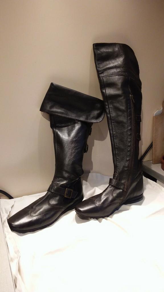 Bottes hautes ou cuissardes EXIT, Vêtements | Femmes, Chaussures, Porté, Bottes hautes, Enlèvement