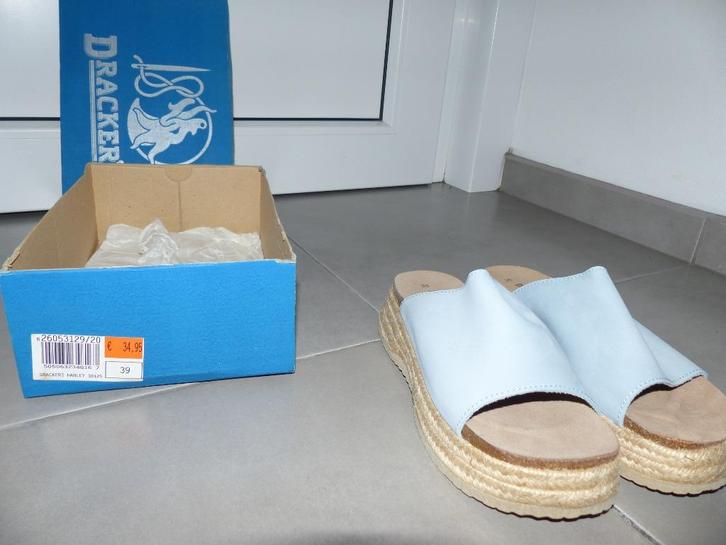 Lichtblauwe instappers - maat 39 - als nieuw, Kleding | Dames, Schoenen, Zo goed als nieuw, Instappers, Blauw, Ophalen of Verzenden