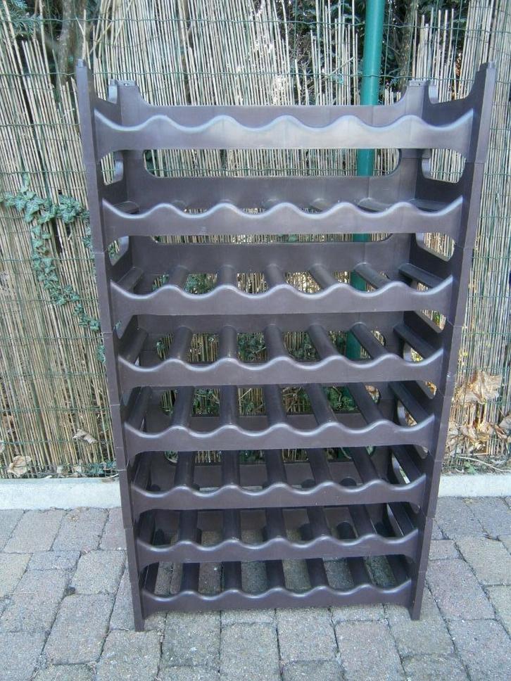 Wijnrekje, Huis en Inrichting, Woonaccessoires | Wijnrekken, Zo goed als nieuw, 50 tot 75 cm, Kunststof, 25 flessen of meer, Ophalen