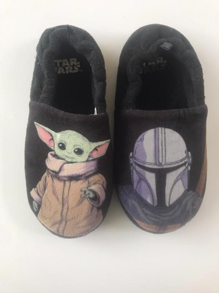 Pantoffels Star Wars maat 35 / 36, Kinderen en Baby's, Kinderkleding | Schoenen en Sokken, Ophalen of Verzenden