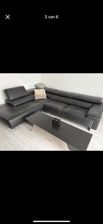 Zetel + salon tafel + tv kast + hang kast + sony instalatie beschikbaar voor biedingen