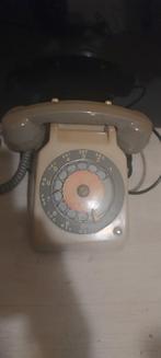 Vieux téléphone, Comme neuf, Enlèvement ou Envoi