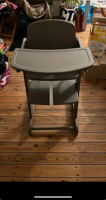Chaise enfant  beschikbaar voor biedingen