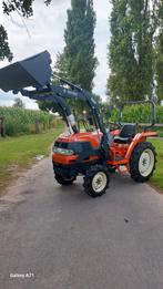 Minitractor kubota 23pk 4x4 servo VOORLADER  TOPPER!!, Zakelijke goederen, Landbouw | Tractoren, Ophalen