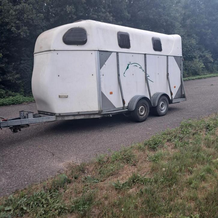 4-paards trailer Libert Cheval, Dieren en Toebehoren, Paarden en Pony's | Trailers en Aanhangwagens, Ophalen
