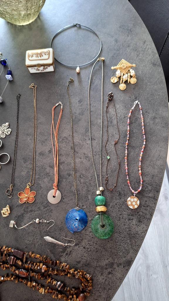 Bijoux divers, Handtassen en Accessoires, Antieke sieraden, Overige typen, Overige materialen, Ophalen