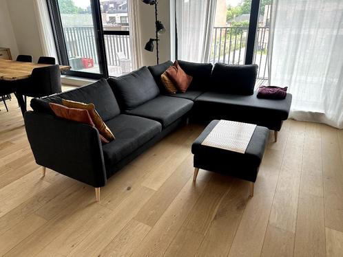 Hoeksalon met bijhorende poef, Huis en Inrichting, Zetels | Complete zithoeken, Zo goed als nieuw, Hout, Stof, Ophalen