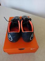 Voetbalschoenen Nike - maat 42, Sport en Fitness, Ophalen of Verzenden, Gebruikt, Schoenen