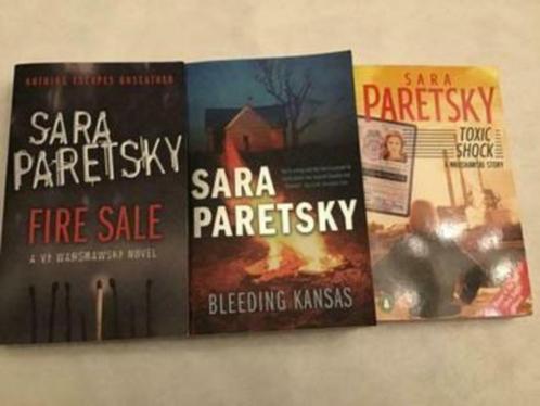 3 books Sara Paretsky Fire sale, toxic shock, bleeding Kansa, Boeken, Romans, Ophalen of Verzenden
