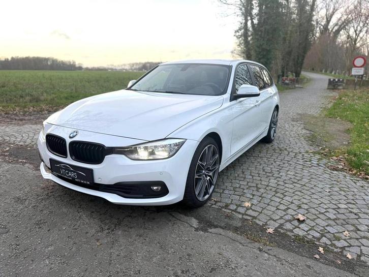 BMW 318I / CARPLAY / NAVI / M STUUR / CRUISE CNTRL / GARANTI, Autos, BMW, Entreprise, Achat, Série 3, ABS, Airbags, Air conditionné