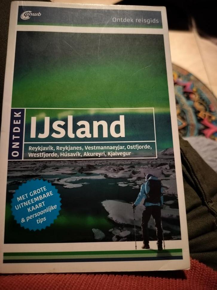 Sabine Barth - IJsland, Livres, Guides touristiques, Vendu en Flandre, pas en Wallonnie, Enlèvement