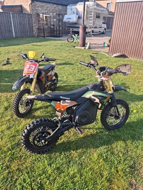 Elektrische kinder crossmotor, Fietsen en Brommers, Minibikes, Midibikes en Pitbikes, Zo goed als nieuw, Ophalen