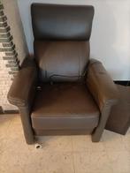electrisch fauteuil met hand kastje voor bediening, Huis en Inrichting, Fauteuils, Ophalen, Gebruikt, Moderen, 75 tot 100 cm