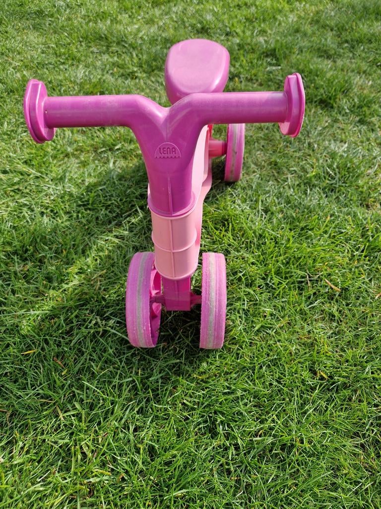 Roze loopfiets Lena, Ophalen
