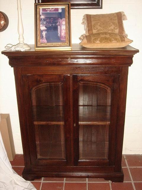 NIEUWE unieke massief teakhouten vitrine kast Louis Philippe, Huis en Inrichting, Woonaccessoires | Overige, Nieuw, Ophalen