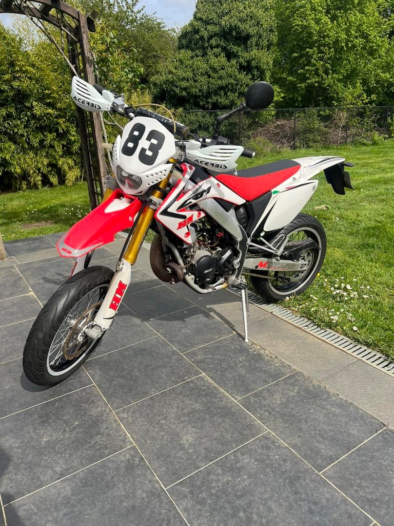 Honda hm 50cc derrapage rr supermotard. Edition limité