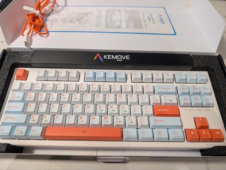 Qwerty Mechanical Keyboard Kemove K87SE + extra set of keys, Computers en Software, Toetsenborden, Zo goed als nieuw, Qwerty, Bedraad
