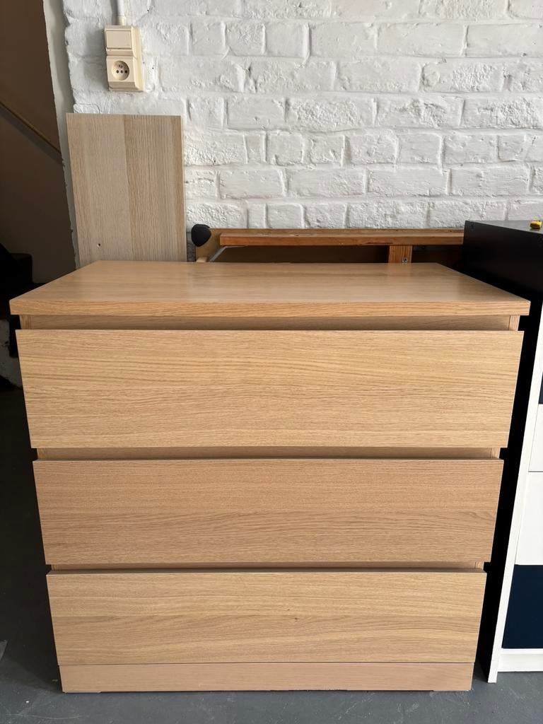 Ikea Malm commode chaine blanchi, Maison & Meubles, Armoires | Commodes, Enlèvement, Comme neuf