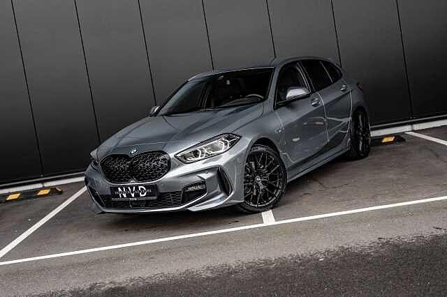 BMW 118 I | M-Sport | LED | Sport Seats | Keyless | CAM, Autos, BMW, Entreprise, Série 1, ABS, Airbags, Air conditionné, Alarme