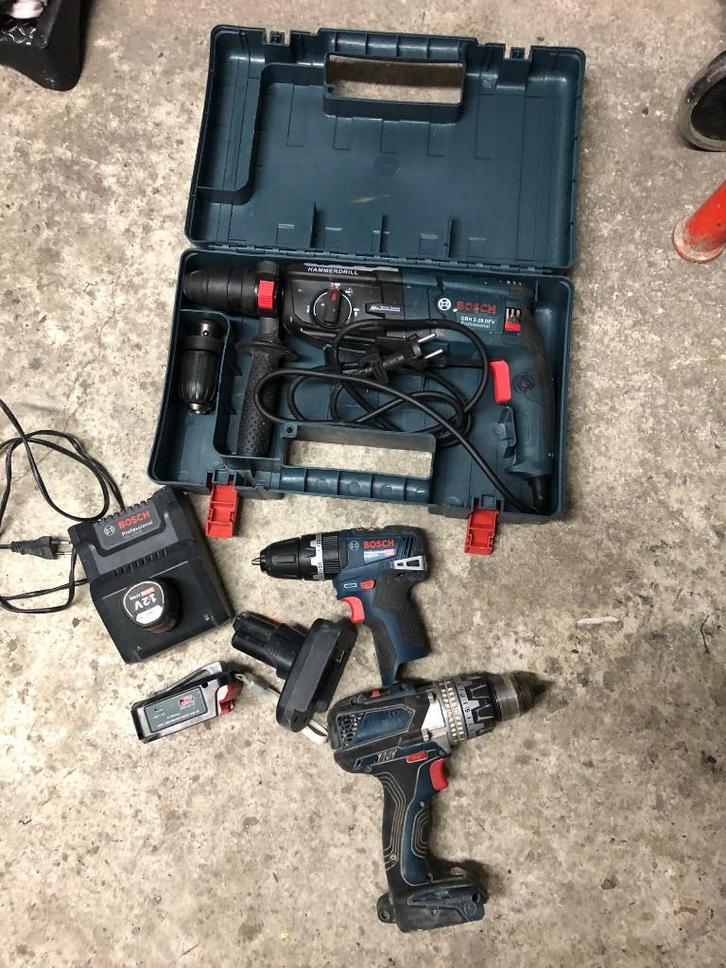 Bosch - kit, Bricolage & Construction, Outillage | Foreuses, Comme neuf, Enlèvement