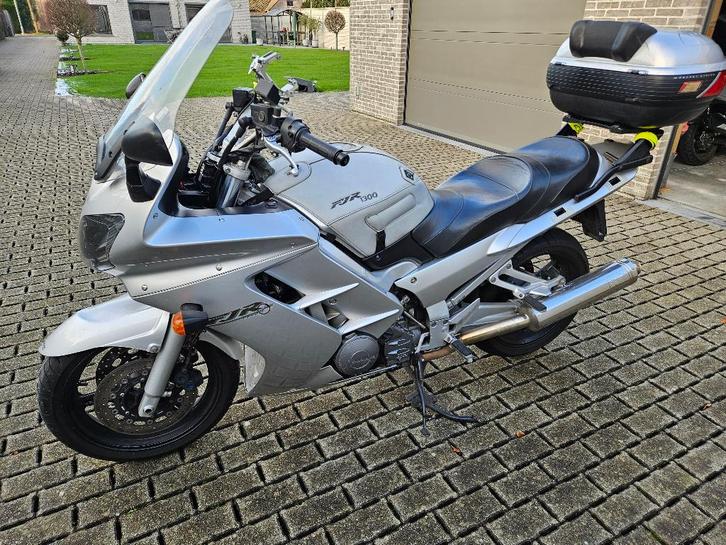 Motorfiets YAMAHA FJR1300 bouwjaar 2002, Motoren, Motoren | Yamaha, Particulier, Toermotor, meer dan 35 kW, 4 cilinders, Motorrijbewijs A