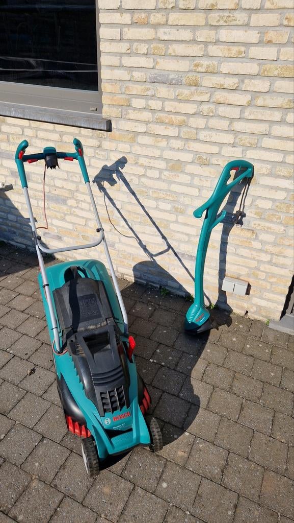 Grasmaaier Bosch Rotak 37 en kantmaaier Bosch Easytrim, Tuin en Terras, Ophalen