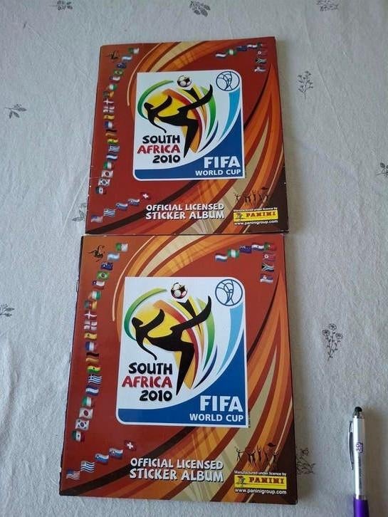 2 albums panini south africa 2010, Ophalen of Verzenden