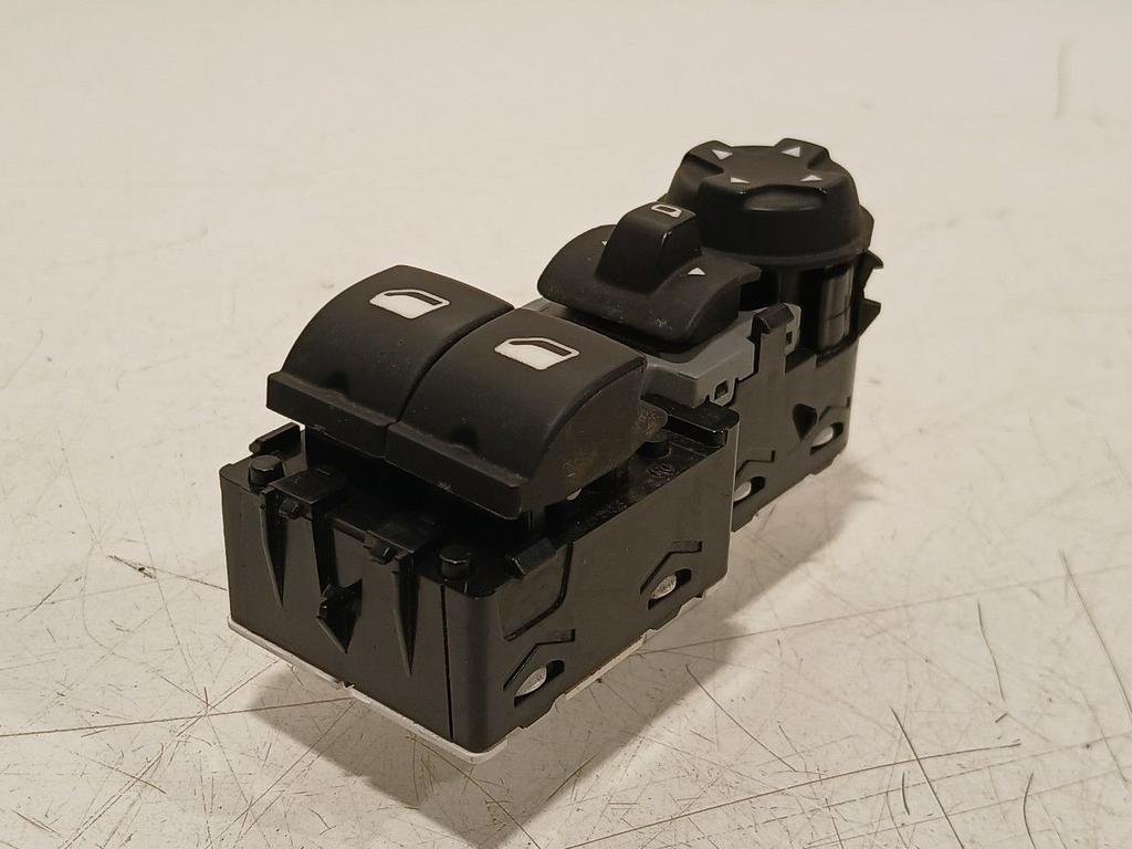 Bedieningspaneel elektrische ramen Opel Vivaro, Onderdelen@venauto.nl, Van der Ven Autorecycling B.V., Ettenseweg 76, 4706 PB Roosendaal, The Netherlands