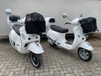 Vespa 125 LX ie + 300 GTS -zeer lage km stand!!, Fietsen en Brommers, Scooters | Overige merken, Ophalen, Zo goed als nieuw
