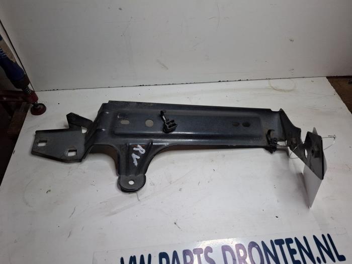 Support (divers) d'un Alfa Romeo Stelvio, -, 3 mois de garantie, Utilisé, Alfa Romeo