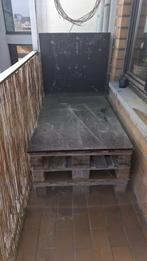 Palletten met betonplex, Ophalen