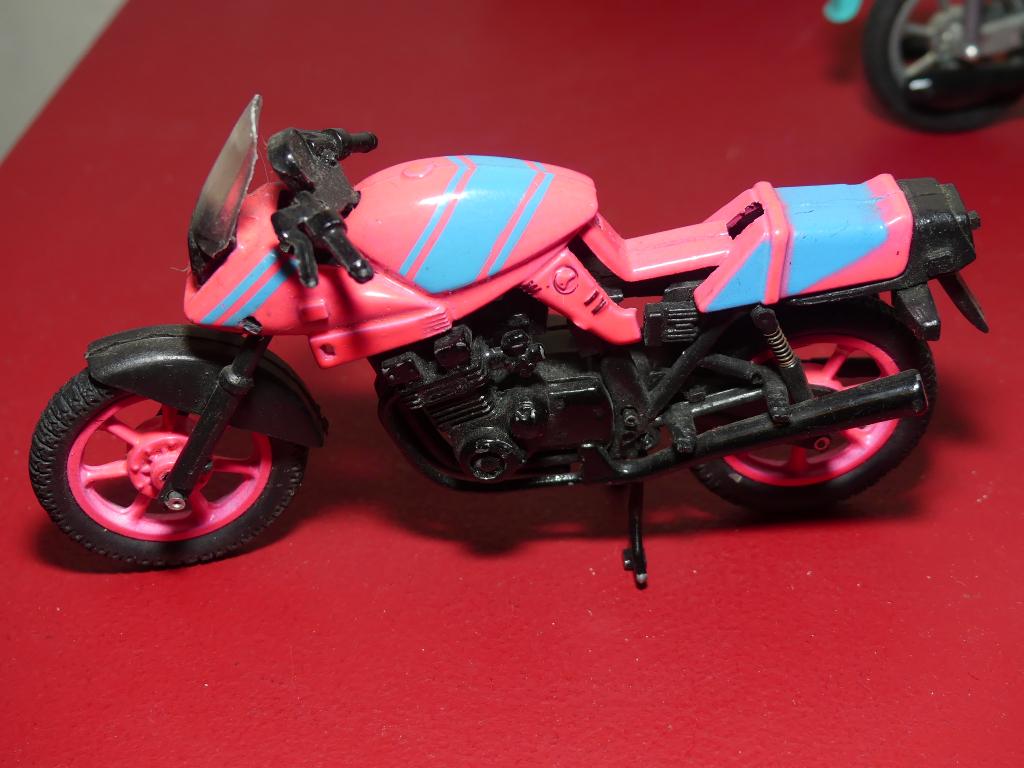 Motos en métal coulé, Enlèvement ou Envoi, Utilisé, Autres types