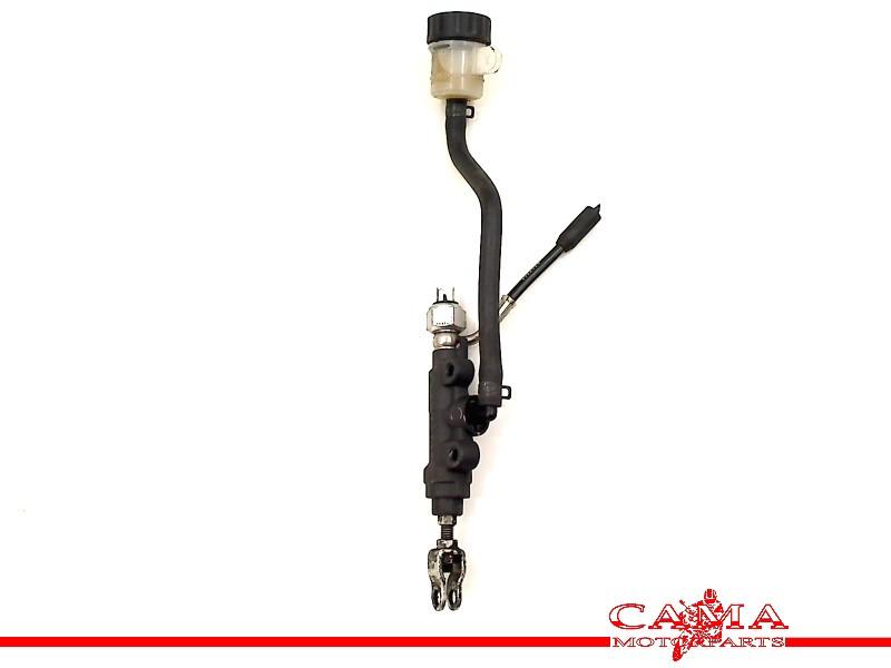 FREIN MAITRE CYLINDRE ARRIÈRE Triumph Tiger 800 2011-2014, Motos, Dhr. S. di Majo, Utilisé, Info@cama-motorparts.nl, P.J. Troelstraweg 8 8
3144 CX  MAASSLUIS, NL