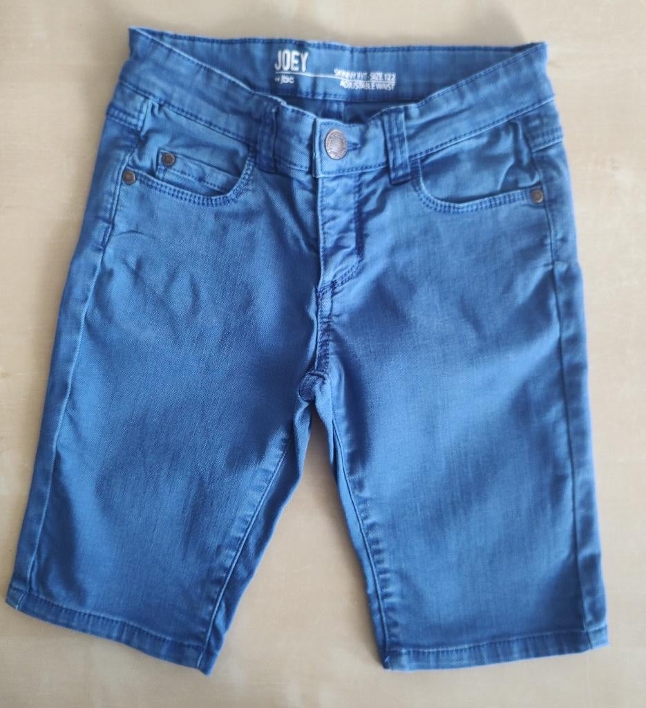 Blauwe jeansshort JBC, maat 122, Kinderen en Baby's, Kinderkleding | Maat 122, Gebruikt, Jongen, Broek, Ophalen of Verzenden