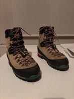 La Sportiva alpinismeschoenen 42½ met crampons, Enlèvement, Comme neuf, Chaussures