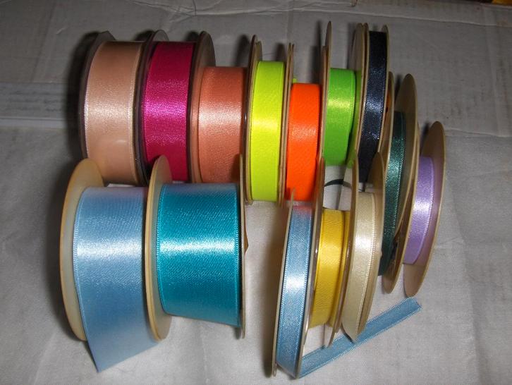 Ruban satin double face. 183 m 50 pour 15€., Hobby en Vrije tijd, Naaien en Fournituren, Nieuw, Lint, Band of Elastiek, Ophalen of Verzenden