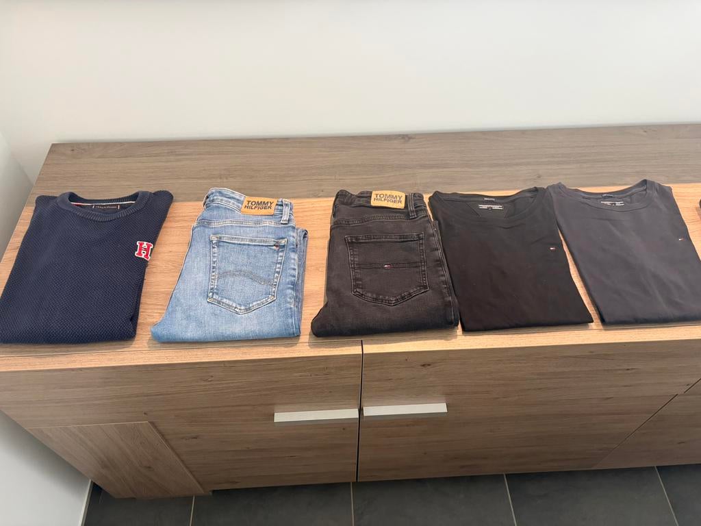 Pakket merkkledij jongen 14 jaar in perfecte staat, Ophalen, Zo goed als nieuw