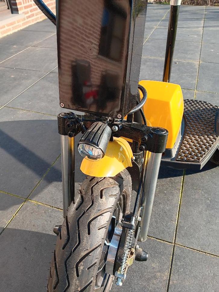 Step, Fietsen en Brommers, Steps, Zo goed als nieuw, Elektrische step (E-scooter), Ophalen