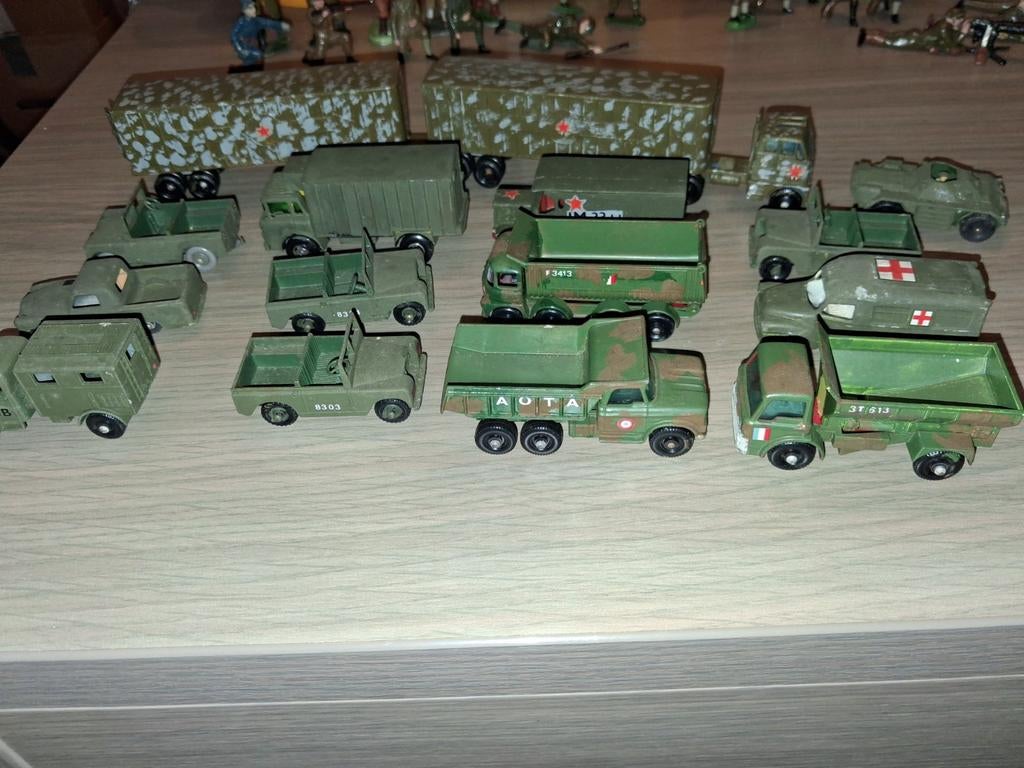 Verzameling lesney autos. Customised naar leger voertuigen, Ophalen of Verzenden