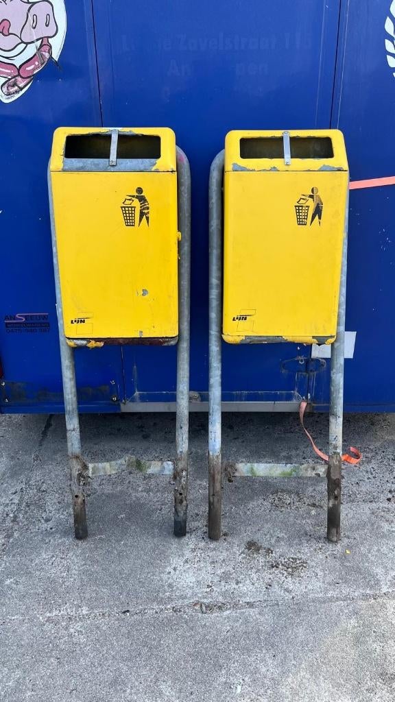 prullenbak, vuilnisbak, capitole 2 stuks, Huis en Inrichting, Woonaccessoires | Prullenbakken, Ophalen, Gebruikt, 40 liter of meer