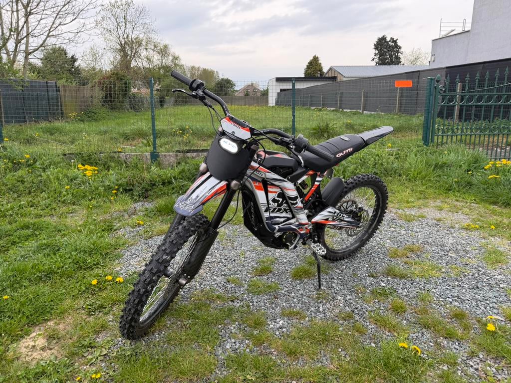 Surron light bee 2023 homologué 1800km, Fietsen en Brommers, Brommers | Crossbrommers, Zo goed als nieuw, Ophalen