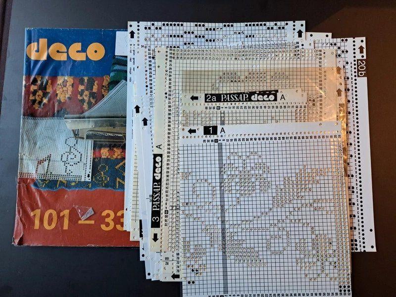 Machine à tricoter Passap : lot de 30 cartes perforées, Enlèvement ou Envoi, Comme neuf, Tricot, Machine