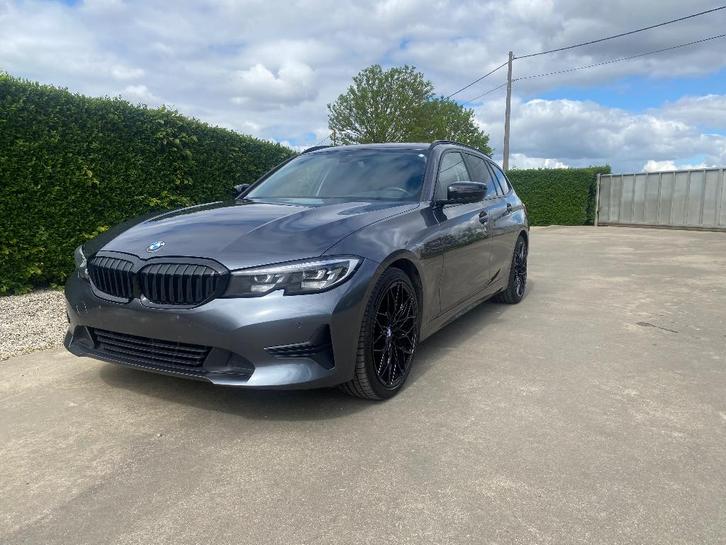 BMW 320, Auto's, BMW, Particulier, Overige modellen, ABS, Achteruitrijcamera, Airbags, Airconditioning, Alarm, Apple Carplay, Bluetooth