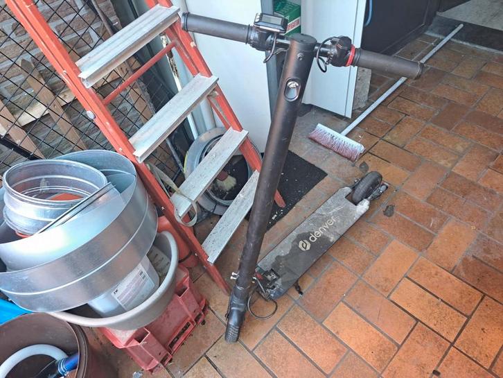 2 trottinettes électriques à vendre !, Vélos & Vélomoteurs, Vélos électriques, Utilisé, Autres marques, Moins de 30 km par batterie