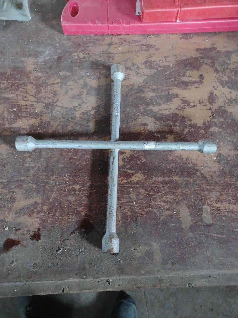 2026060 : clé croisée (2), Enlèvement ou Envoi, Utilisé