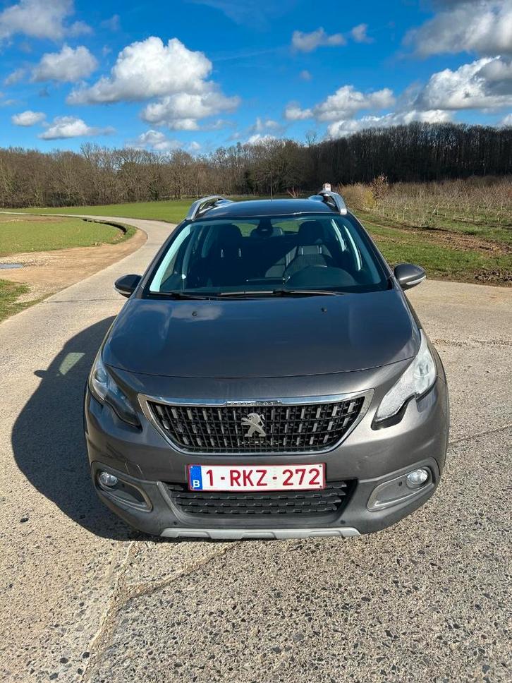 Nice Peugeot 2008 à vendre, Autos, Peugeot, Particulier, Régulateur de distance, Air conditionné, Apple Carplay, Bluetooth, Verrouillage central