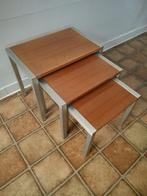 Vintage NESTINGTABLES (3) Typisch jaren ‘70   Teak & metaal, Ophalen of Verzenden, Gebruikt, Rechthoekig, TIJDLOOS
