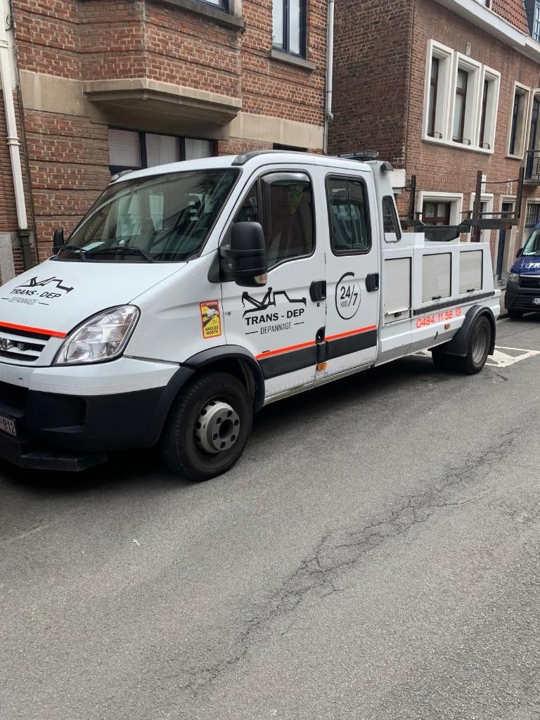 Dépanneuse Iveco 3L, 4 cilinders, 7 zetels, Bedrijf, Euro 4