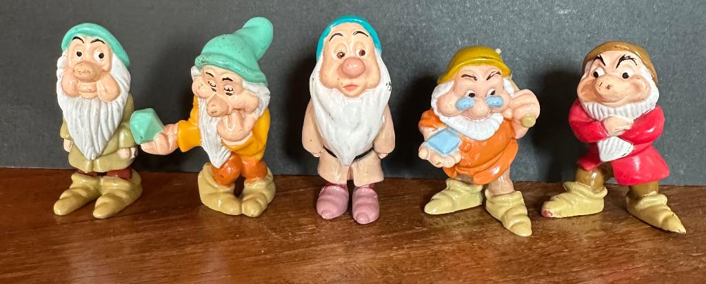 5 sneeuwtjes dwergen Disney, Collections, Disney, Utilisé, Statue ou Figurine, Blanche-Neige ou Belle au Bois Dormant, Enlèvement ou Envoi